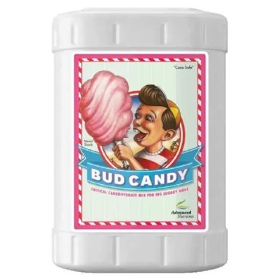 Contentor branco com etiqueta BUD CANDY e ilustração de rapaz com algodão doce