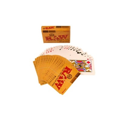 Baralho de cartas com costas bege e texto RAW vermelho e embalagem castanha clara RAW