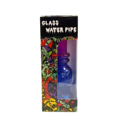 Caixa preta com cachimbo de água de vidro azul e ilustrações de caveiras