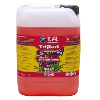 Recipiente de plástico translúcido com líquido vermelho e rótulo colorido do produto TriPart Original FloraBloom