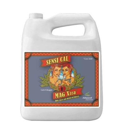 Frasco branco com rótulo colorido SENSI CAL MAG Xtra
