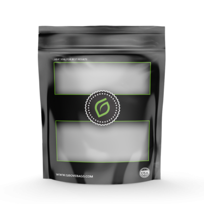 Embalagem preta com fecho zip e símbolo de folha verde