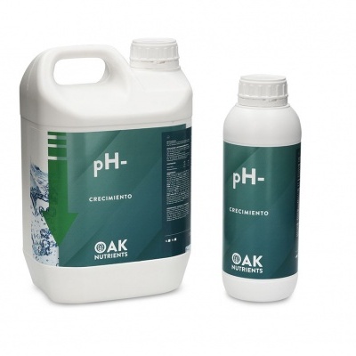 Dois recipientes de plástico branco com rótulos azul esverdeados para produtos pH-, da OAK Nutrients.