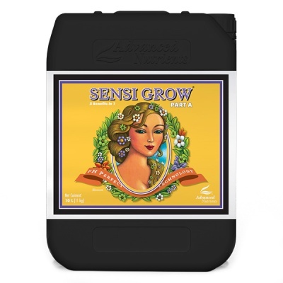 Recipiente preto com rótulo amarelo e imagem de mulher com flores