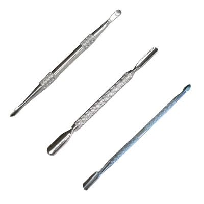 Ferramentas metálicas para unhas com diferentes pontas e texturas antiderrapantes