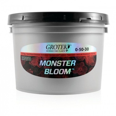 Recipiente plástico cinzento com tampa preta de fertilizante Grotek Monster Bloom.