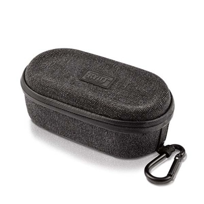 Estojo oval preto para óculos com mosquetão e etiqueta RUI