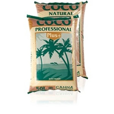 sacos de substrato CANNA COCO NATURAL e PROFESSIONAL Plus+ de 50L com design de palmeiras