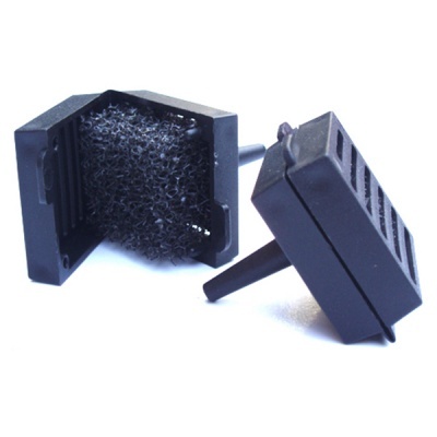 Dois filtros quadrados pretos para aquário com esponja preta