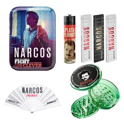 Conjunto merchandising Narcos com caixa, isqueiro, estojos, leque e triturador
