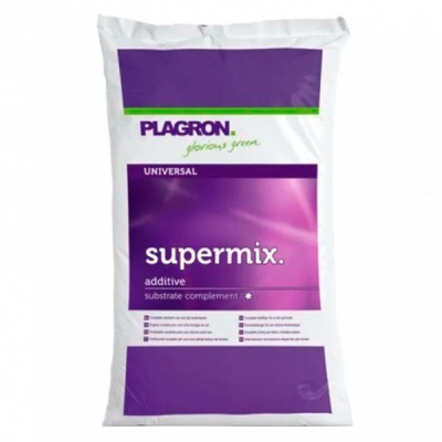 Saco de produto para jardim PLAGRON supermix.