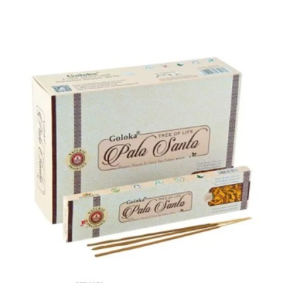 Caixa de incenso Goloka Palo Santo com varetas de incenso à frente