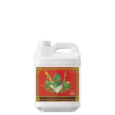 Frasco branco com etiqueta vermelha com figura verde e texto Bud-Ignitor
