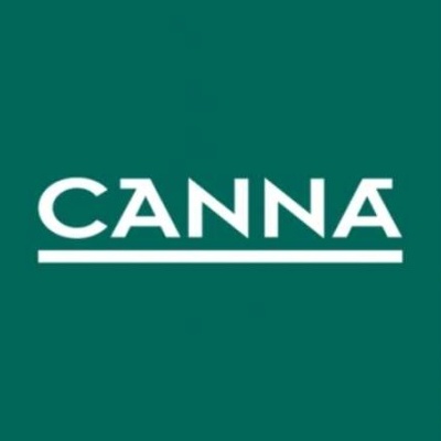 Logótipo branco CANNA em fundo verde escuro com linha branca