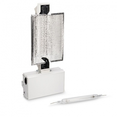 Conjunto lâmpada de crescimento com refletor prateado e lâmpada tubular