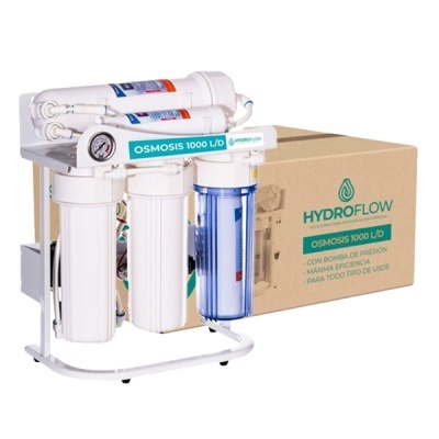 Filtro de osmose inversa HYDROFLOW OSMOSIS 1000 L/D com cilindros brancos e caixa castanha