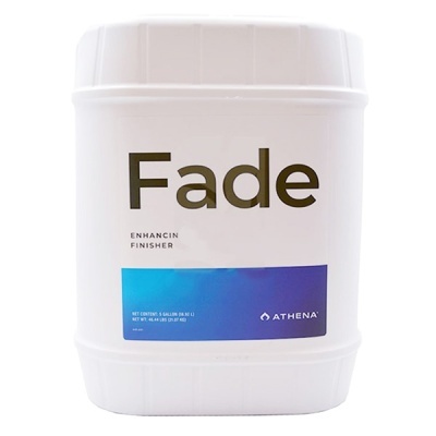 Recipiente branco com rótulo Fade ENHANCIN FINISHER ATHENA
