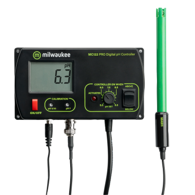 Controlador digital de pH Milwaukee preto com ecrã digital e sonda verde