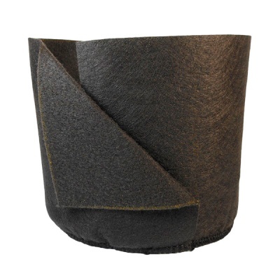 Vaso flexível preto para plantas em tecido com costuras visíveis