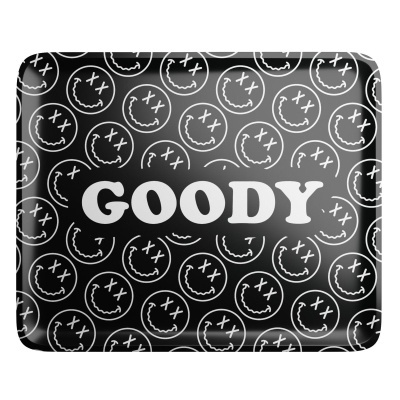 Tabuleiro preto com padrão de caras sorridentes e texto GOODY