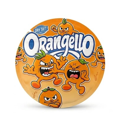 Embalagem redonda laranja com texto Dry Sift ORANGELLO e desenhos de laranjas animadas agressivas