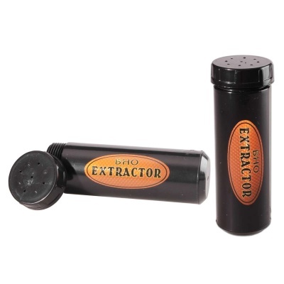 Dois tubos pretos de plástico com etiqueta BHO EXTRACTOR e tampa com furos.
