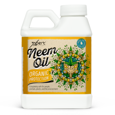 Frasco branco de óleo Neem com etiqueta amarela e bege decorada