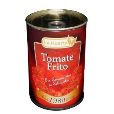 Lata vermelha de tomate frito La Huerta com imagens de tomates