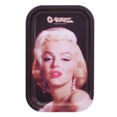 Tabuleiro preto com imagem de Marilyn Monroe e texto G·ROLLZ amsterdam