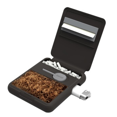 Estojo preto com tabaco, tubos brancos e dispositivo cinzento 18BOX