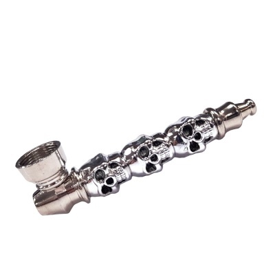 Cachimbo metálico prata com decoração de crânios