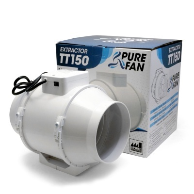 Extrator de ar branco TT150 da Pure Fan junto à sua caixa de embalagem azul e branca