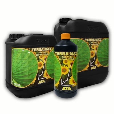 Três recipientes de produto Terra Max com rótulos verdes e amarelos e imagens de girassóis