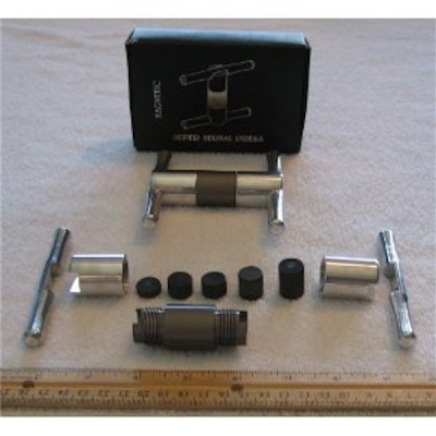 Conjunto de barra metálica com acessórios e caixa preta