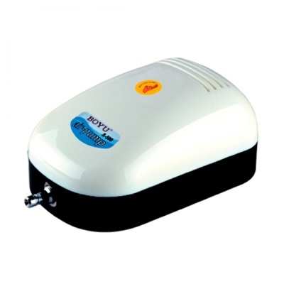 Dispositivo branco e preto com etiquetas BOYU S-600 e airpump