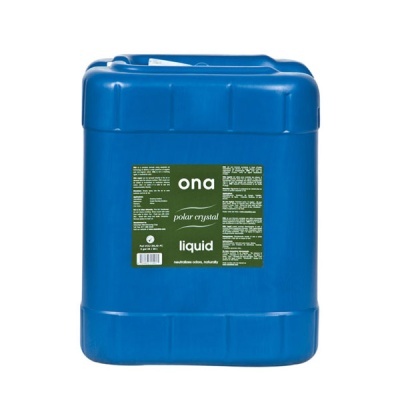 Recipiente azul de plástico com etiqueta verde