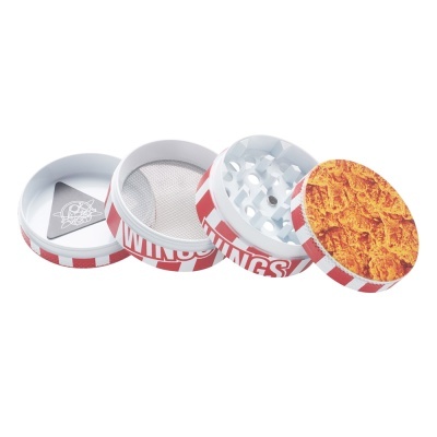 Triturador de metal com tampa decorada com frango frito e texto WINGS