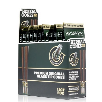 Caixa com 12 pacotes de cones com ponta de vidro e texto Herbal Cones Slow Burn