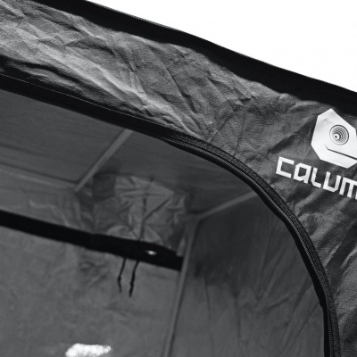 Tenda preta com interior prateado e logótipo CQLUMA