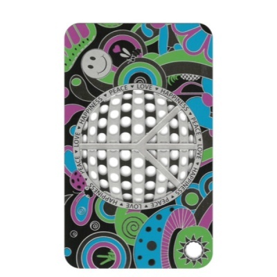 Suporte decorativo com padrão psicadélico colorido e símbolo da paz com palavras PEACE LOVE HAPPINESS