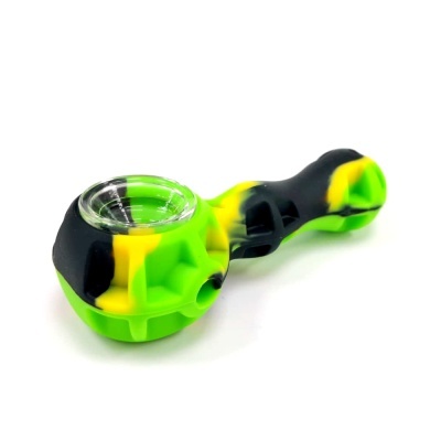Piteira para fumar em silicone com detalhe de vidro transparente e cores preto, amarelo e verde