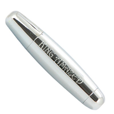 Baton de maquilhagem prateado com inscrições KING VAMPIRE