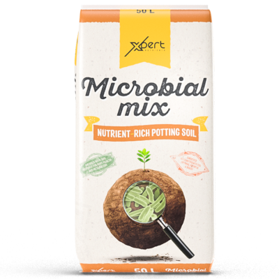 Saco branco e amarelo de terra para vasos Microbial mix da Xpert com ilustração e texto