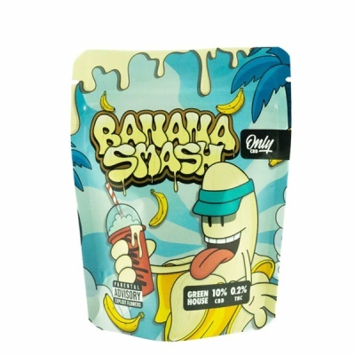 Embalagem colorida de produto Banana Smash com ilustração de banana animada e texto informativo