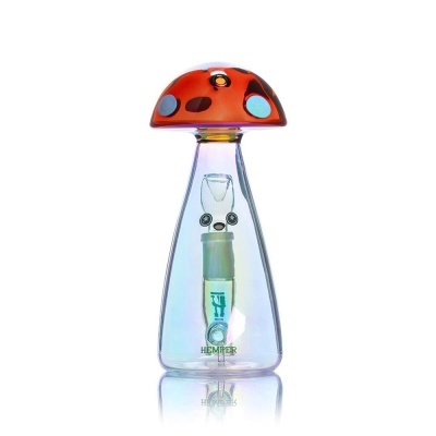 Cachimbo de vidro transparente com tampa vermelha decorada como uma joaninha
