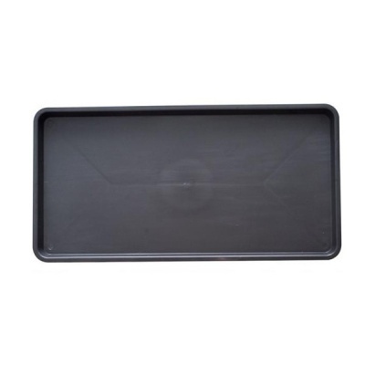 Bandeja rectangular preta com bordas elevadas