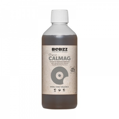 Frasco Biobizz Original Calmag com tampa branca em fundo branco