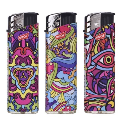 Três isqueiros decorados com padrões coloridos com o texto PROF