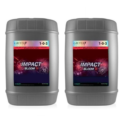 Dois recipientes plásticos cinzentos com rótulos IMPACT BLOOM A e IMPACT BLOOM B da marca GROTEK.