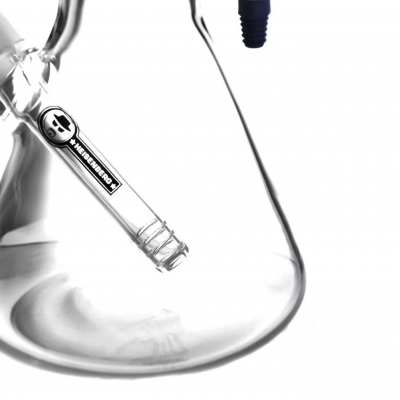 Base de vidro transparente em forma de cone com tubo inclinado com texto HERBINDER